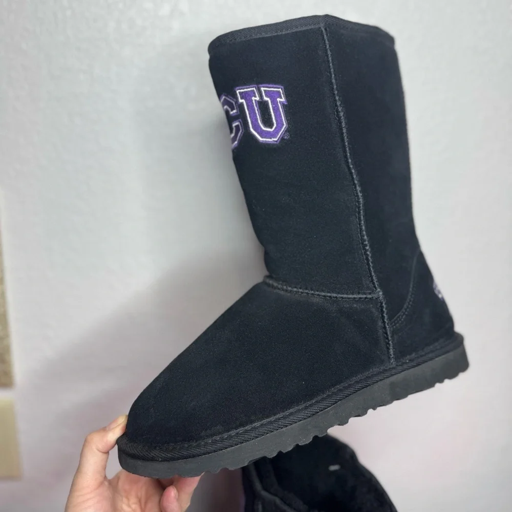TCU 💜 Women’s Black Suede UGG-Style Calf-High, Faux Fur Boots (Size 9)